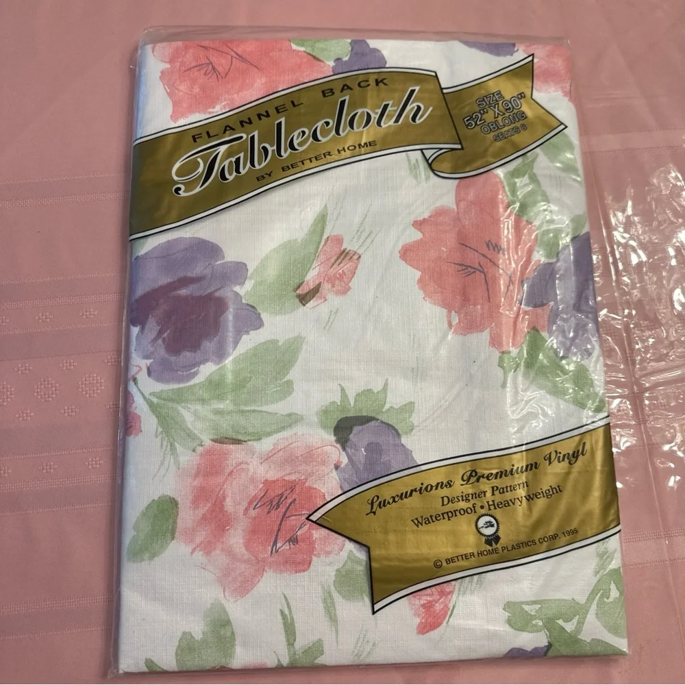 Vintage Better Home vinyl and flannel tablecloth 52 in x 90 in oblong floral